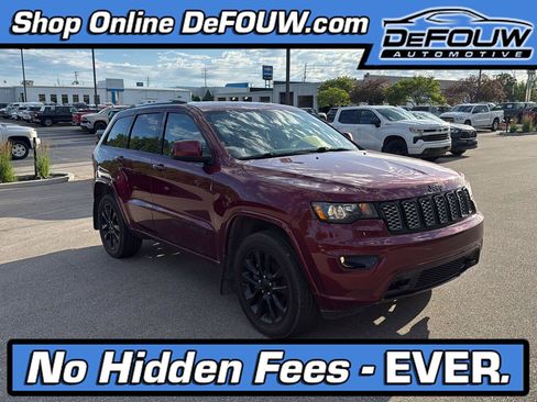 Used 2021 Jeep Grand Cherokee Altitude AWD/4WD image 1
