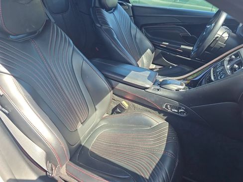 Used 2019 Aston Martin DB11 Volante RWD image 9