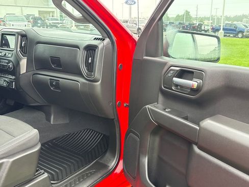 Used 2025 Chevrolet Silverado 1500 Custom Trail Boss w/ Dark Appearance Package AWD/4WD image 56
