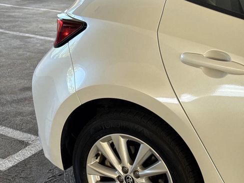 Used 2023 Toyota Corolla SE w/ SE Premium Package FWD image 6