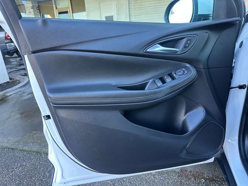 Used 2025 Buick Encore GX Preferred image 20