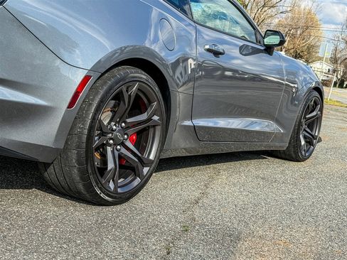 Used 2022 Chevrolet Camaro SS image 35