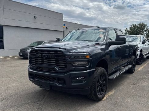 Used 2025 RAM 2500 Big Horn AWD/4WD image 1