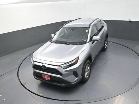 Used 2024 Toyota RAV4 XLE FWD image 24