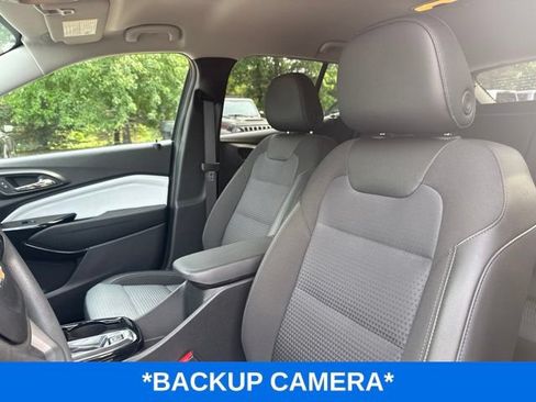 Used 2024 Chevrolet Trax LT FWD image 7