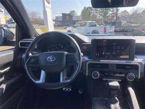 Used 2024 Toyota Tacoma TRD Sport image 11