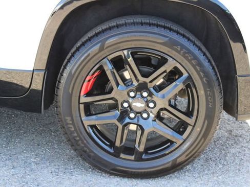 Used 2020 Chevrolet Traverse Premier w/ Redline Edition image 8