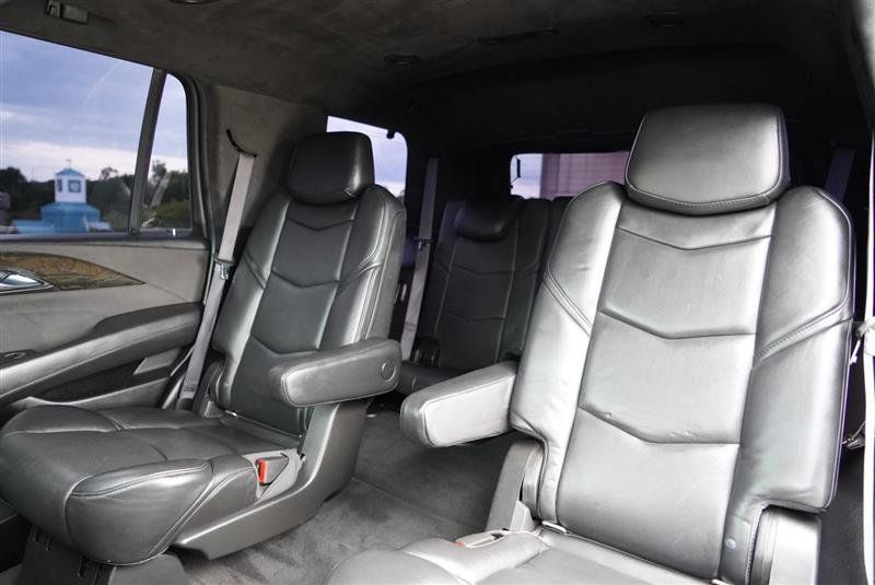 Used 2016 Cadillac Escalade Platinum AWD/4WD image 71