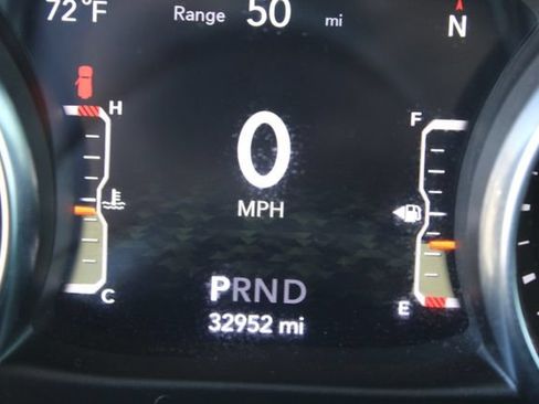 Used 2022 Jeep Wrangler Unlimited Sahara w/ Cold Weather Group AWD/4WD image 23