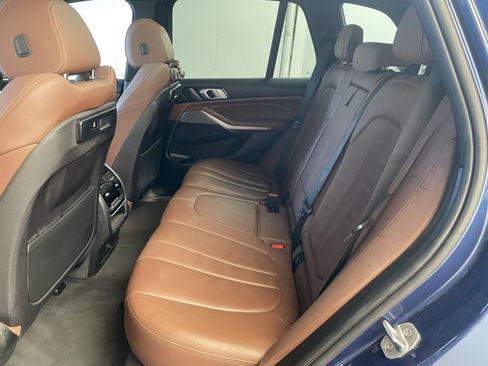 Used 2019 BMW X5 xDrive40i w/ Convenience Package AWD/4WD image 18