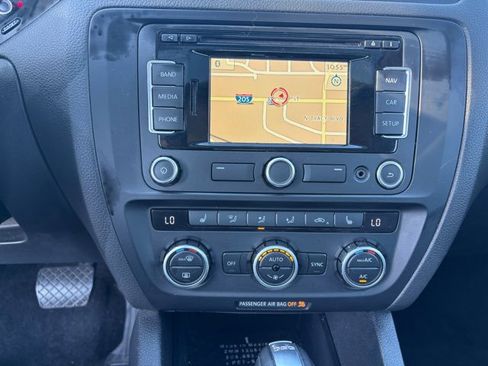 Used 2013 Volkswagen Jetta Hybrid Sedan FWD image 10