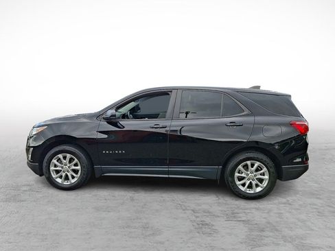 Used 2020 Chevrolet Equinox LS w/ LS Convenience Package AWD/4WD image 2