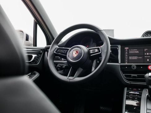 Certified 2026 Porsche Macan S AWD/4WD image 26