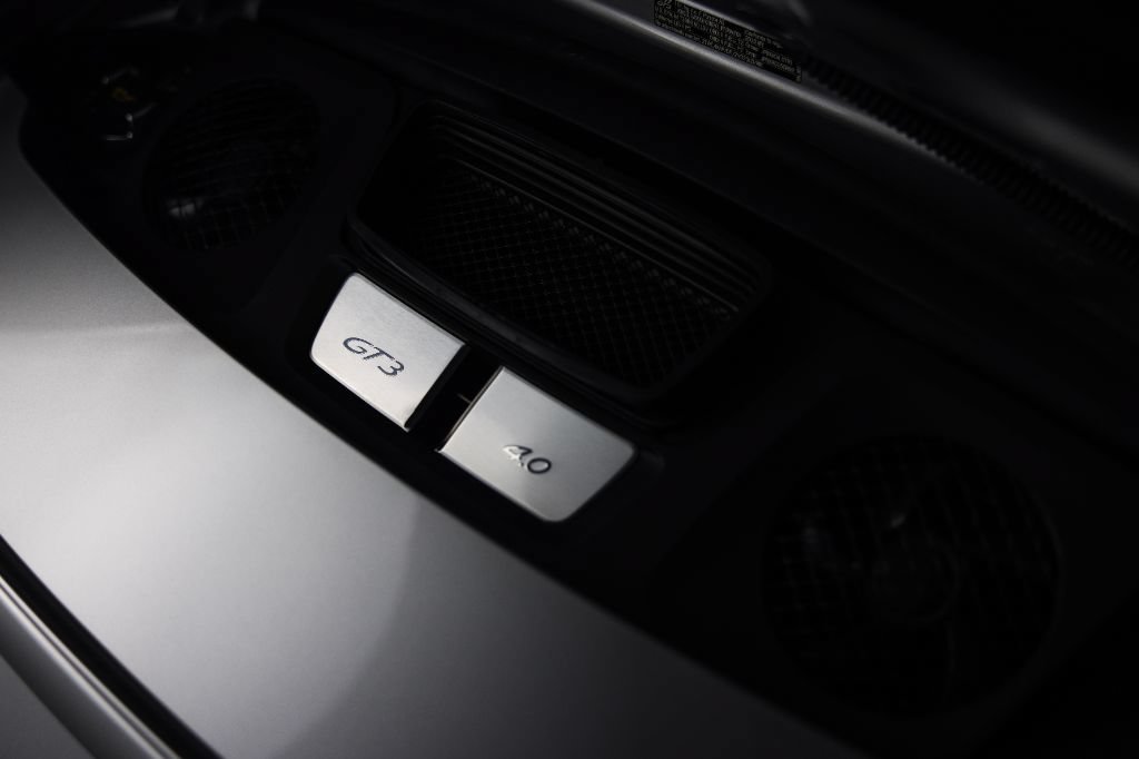 Used 2018 Porsche 911 GT3 RWD image 36
