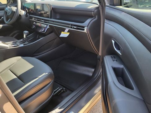 New 2026 Hyundai Santa Cruz SEL FWD image 8