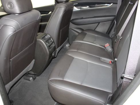 Used 2024 Cadillac XT5 Premium Luxury image 17