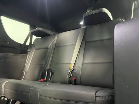 Used 2025 GMC Yukon XL Denali image 27