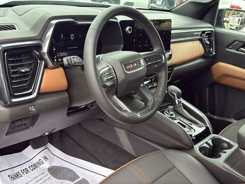 Used 2023 GMC Canyon AT4 w/ Canyon Safety Plus Package AWD/4WD image 12