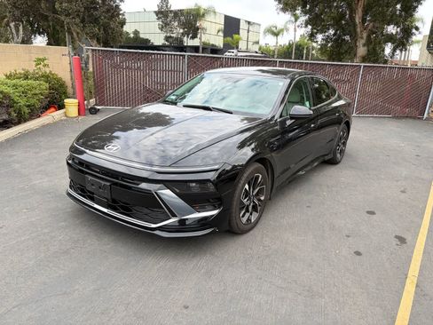 Used 2024 Hyundai Sonata SEL FWD image 1