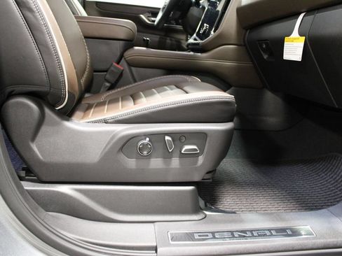 New 2026 GMC Yukon XL Denali Ultimate AWD/4WD image 28