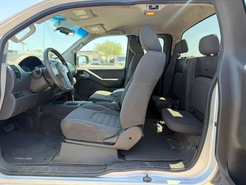 Used 2013 Nissan Frontier S RWD image 17