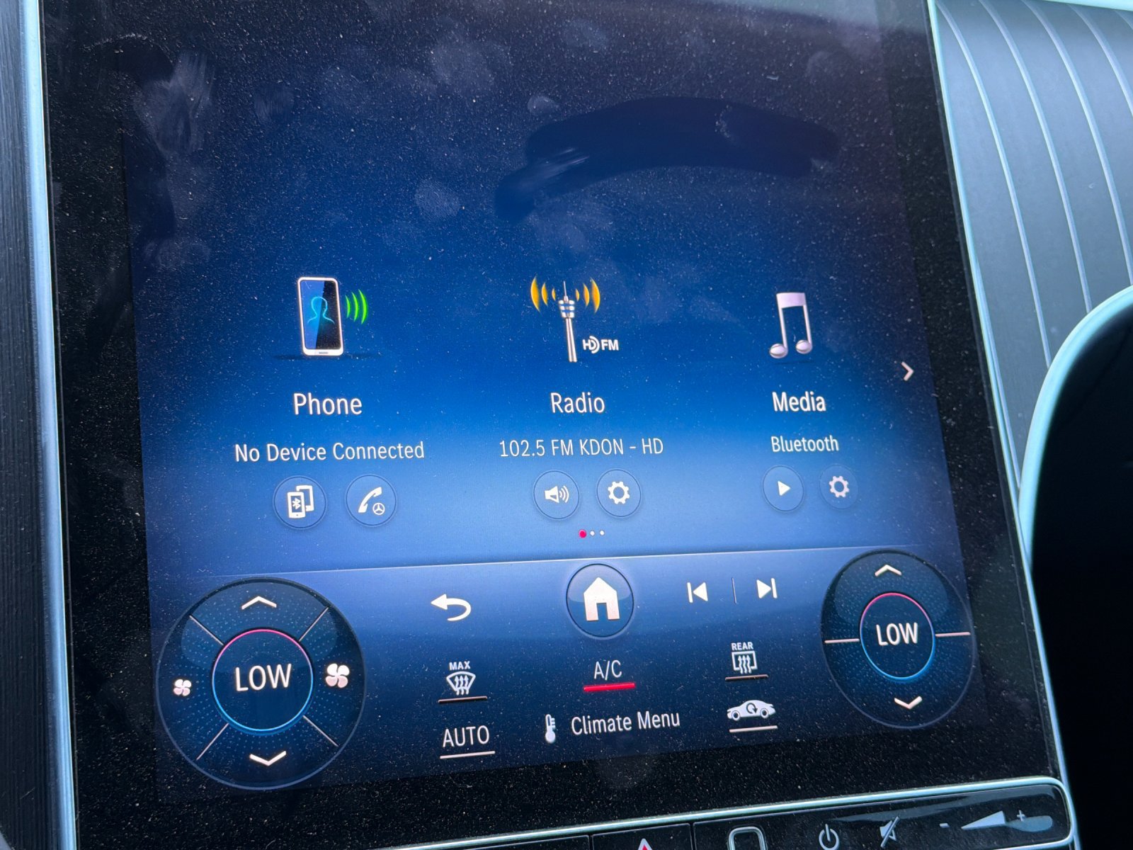 Used 2023 Mercedes-Benz C 300 Sedan image 17
