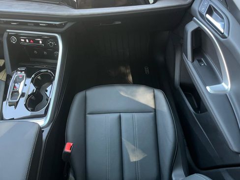 Used 2025 Audi Q5 Premium Plus w/ Premium Plus AWD/4WD image 19
