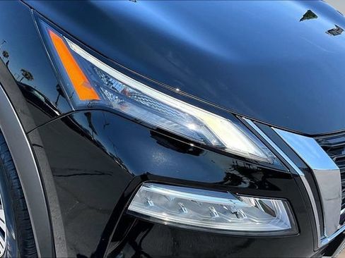 Certified 2023 Nissan Rogue SV FWD image 31