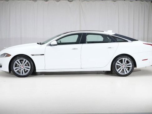 Used 2016 Jaguar XJ L Portfolio image 2