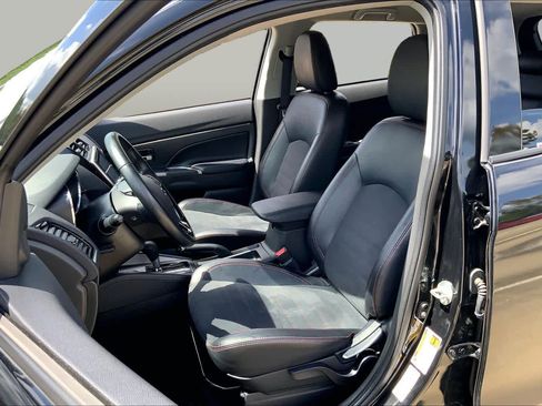 Used 2024 Mitsubishi Outlander Sport SE AWD/4WD image 8