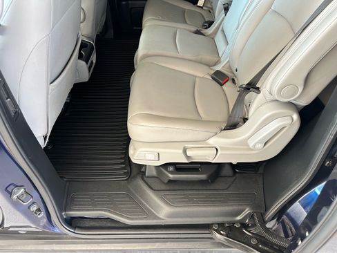 Used 2024 Honda Odyssey EX-L image 23
