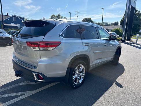 Used 2018 Toyota Highlander Limited AWD/4WD image 10