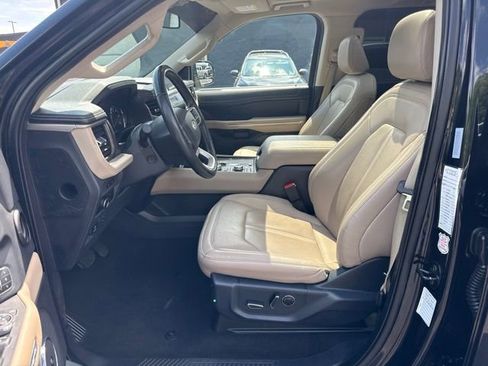 Used 2024 Ford Expedition Max Limited AWD/4WD image 14