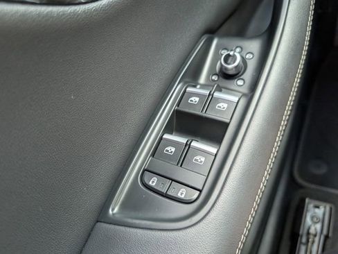 Used 2025 Audi Q7 3.0T Premium Plus image 40