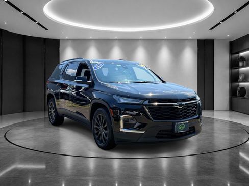 Certified 2023 Chevrolet Traverse RS AWD/4WD image 2