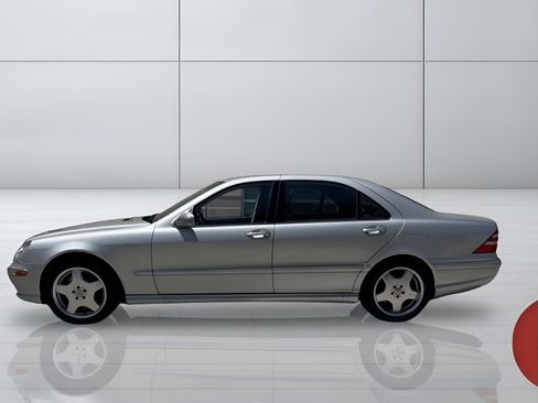 Used 2001 Mercedes-Benz S 55 AMG image 3