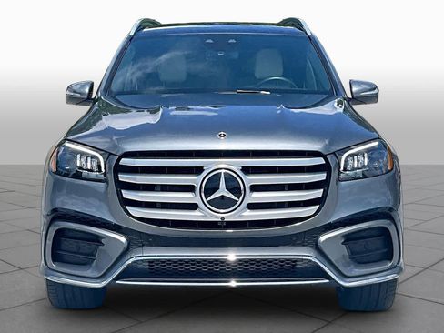 Used 2024 Mercedes-Benz GLS 450 4MATIC image 4