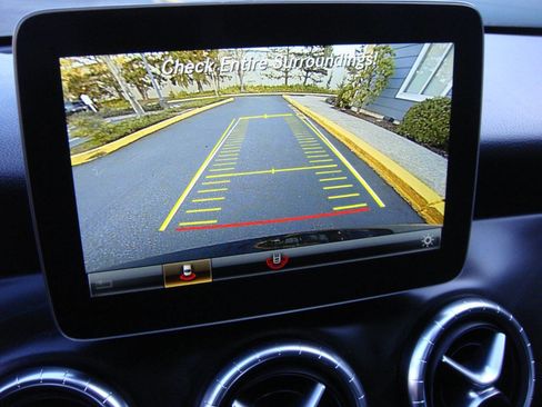 Used 2019 Mercedes-Benz CLA 250 4MATIC image 18