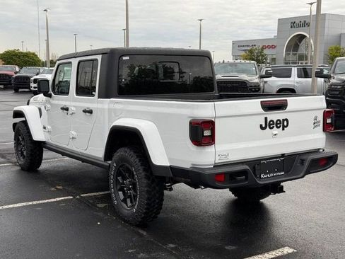 New 2025 Jeep Gladiator Willys image 5