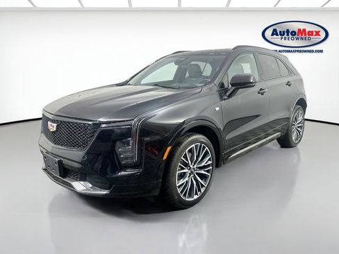 Used 2024 Cadillac XT4 Sport w/ Technology Package AWD/4WD image 3