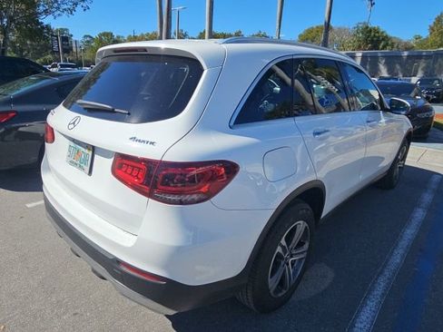 Used 2020 Mercedes-Benz GLC 300 4MATIC w/ Multimedia Package image 16
