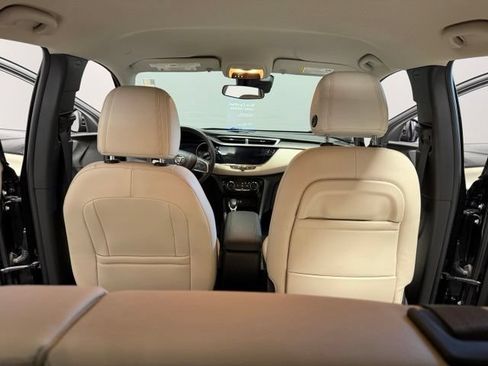 Used 2022 Buick Encore GX Preferred w/ Sport Touring Package FWD image 29