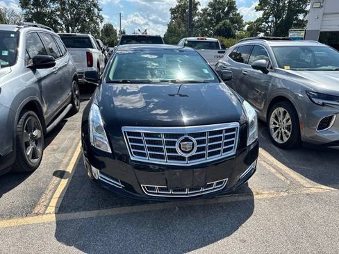 Used 2013 Cadillac XTS Luxury w/ Driver Awareness Package FWD image 5