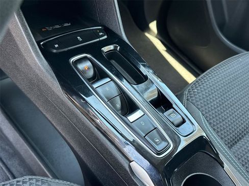 Used 2023 Chevrolet Bolt EUV LT w/ Driver Confidence Package FWD image 27