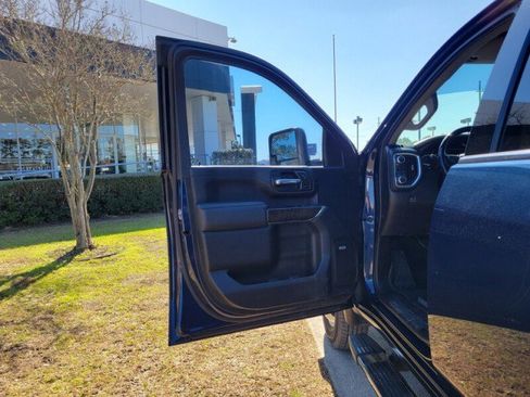 Used 2023 GMC Sierra 3500 Denali image 11