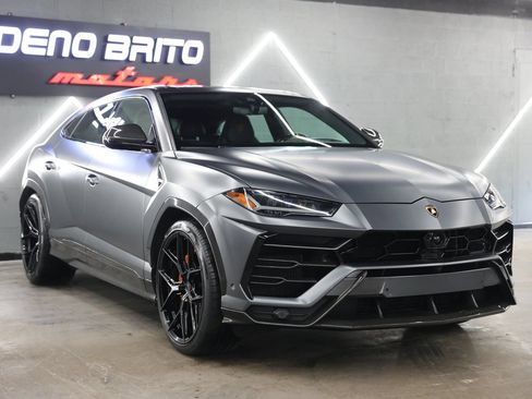 Used 2020 Lamborghini Urus AWD/4WD image 8