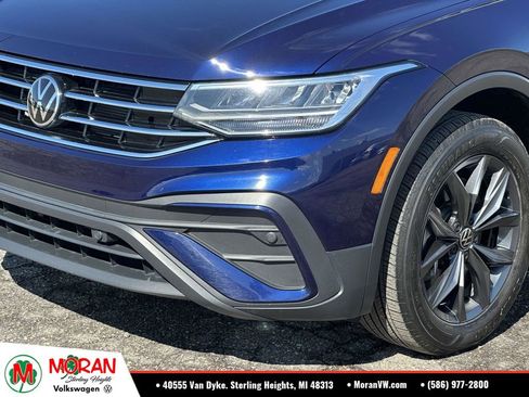 Certified 2023 Volkswagen Tiguan SE w/ Panoramic Sunroof Package AWD/4WD image 8