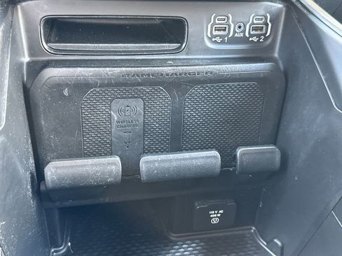 Used 2022 RAM 1500 Laramie image 24