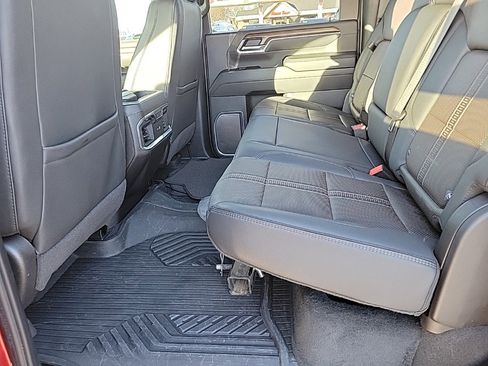 Used 2025 Chevrolet Silverado 3500 High Country w/ High Country Premium Package image 6