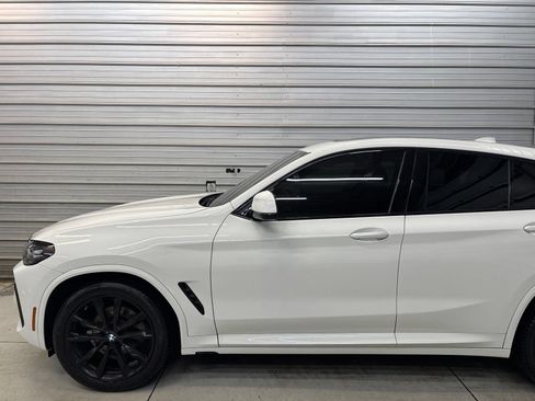 Used 2023 BMW X4 xDrive30i w/ M Sport Package AWD/4WD image 3